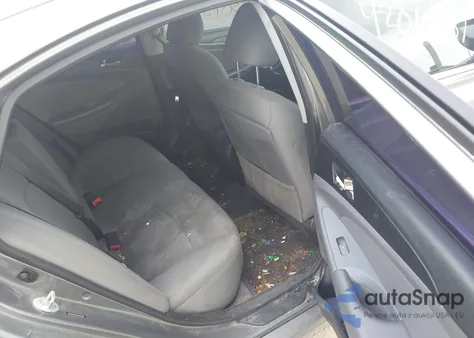 2013 Hyundai Sonata Gls z USA, uszkodzony, nr VIN 5NPEB4AC7DH683680